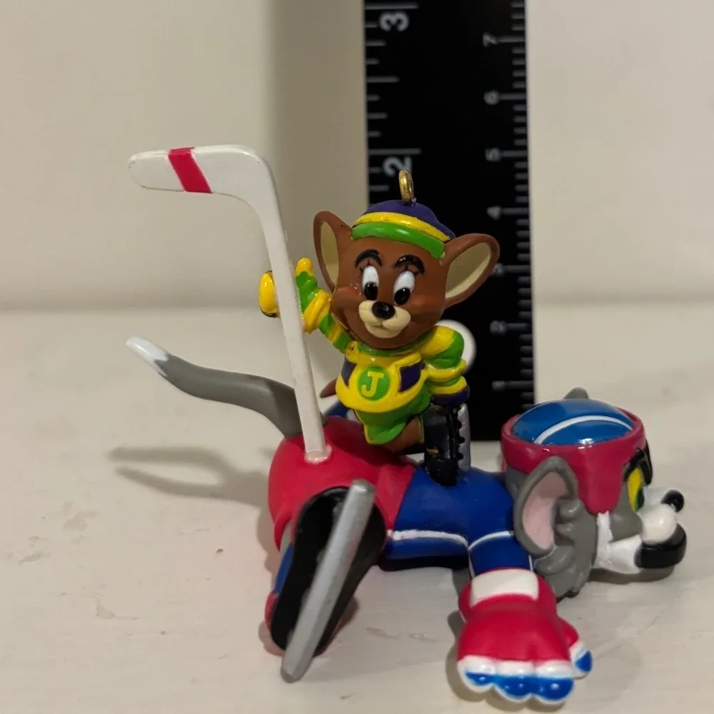 Carlton‎ Cards Tom Jerry Hockey Hijinks Ornament 1998 Heirloom 114 CXOR-117Y NEW